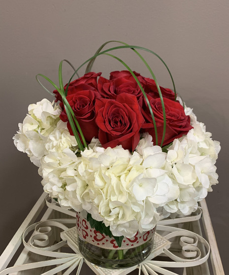 Passionate Kisses - Wayne Area Florist - Bosland's Flowers - Wayne, New Jersey (NJ)